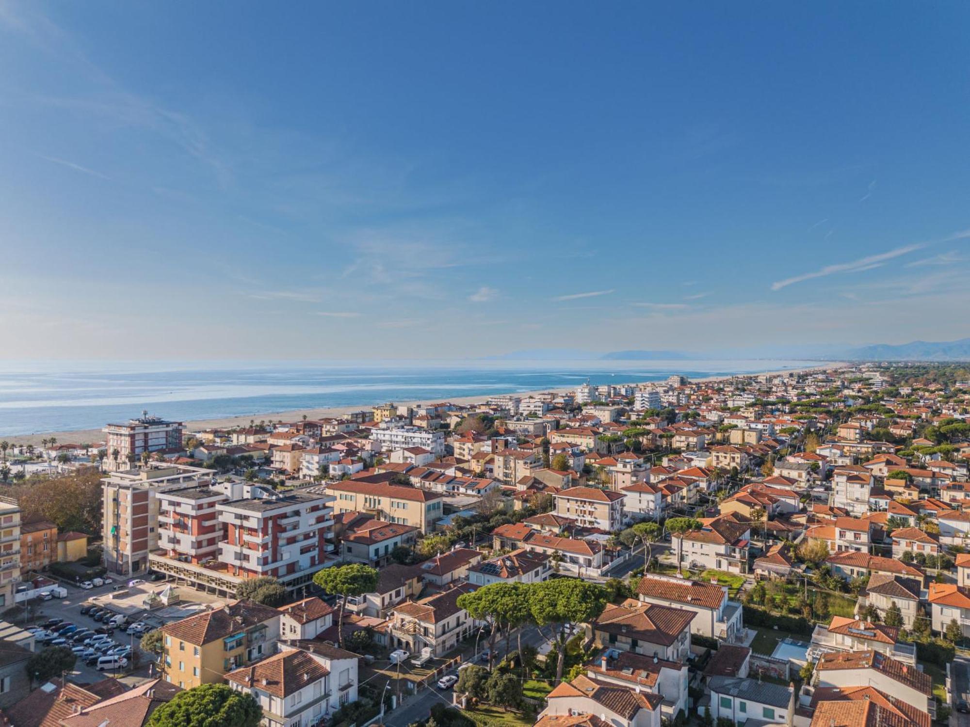 Apartment Dei Fiori By Interhome Lido di Camaiore Ngoại thất bức ảnh